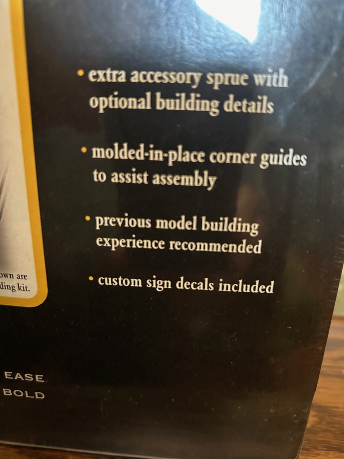 ART DECO STYLE URBAN CORNER BUS STATION HO Scale KIT CITYSCENES NEW OOP