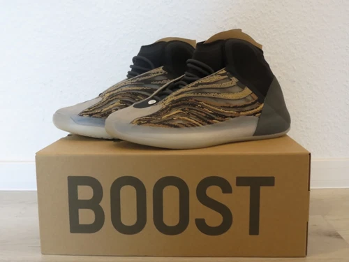Yeezy QNTM amber tint 44 - Original verpackt