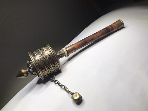 Antike tibetisch buddhistische handgefertigte Handgebetsmühle