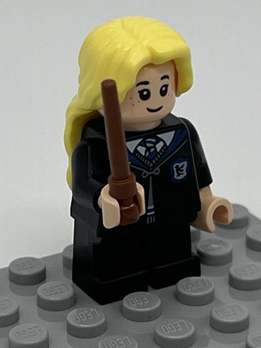 LEGO Minifigur Luna Lovegood hp307 Harry Potter Kammer des Schreckens 76389 - Bild 2 von 5
