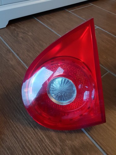VW Golf 5 V Rückleuchte Heckleuchte Rücklicht rechts innen 1K6 945 094E neuwertg