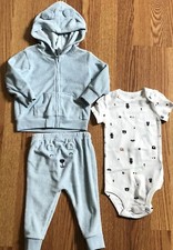 Boys 3 pc set Zipper Hoodie With Ears, Bodysuit,Bear Bum Pants NB,6M,9M,12 M