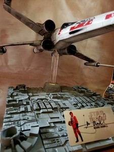 x wing statue