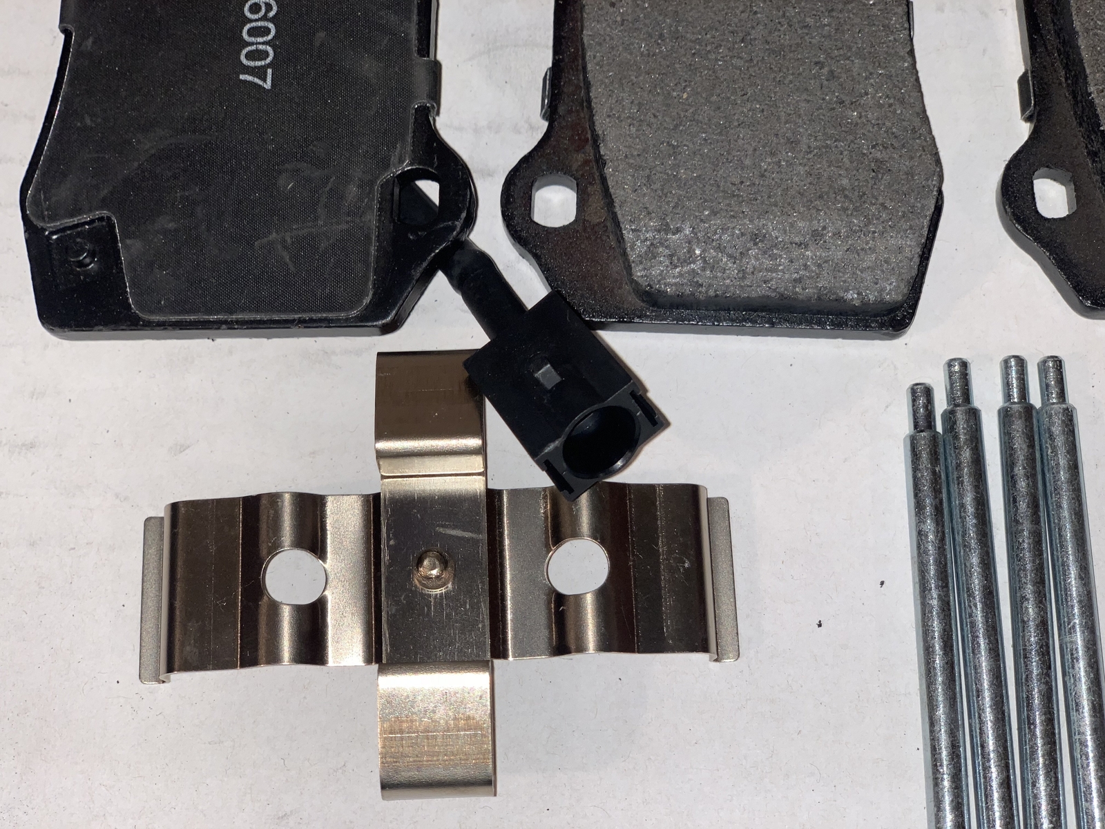Maserati Ghibli Quattroporte rear brake pads low dust