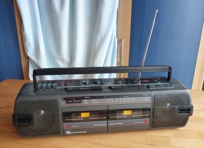 Electronics Stereo-Radio Doppelkassettenrekorder Mod. 04-4040-1-7 Vintage Defekt