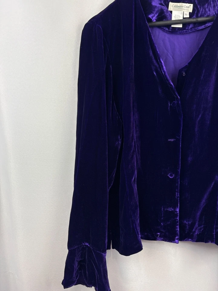 Women’s Coldwater Creek Large Purple Velvet Long Sleeve Jacket - Изображение 2 из 4