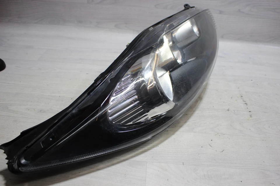 Hauptscheinwerfer Scheinwerfer rechts 8A6113W029AG Ford Fiesta VI CB1 Bj,09 - Bild 3 von 4