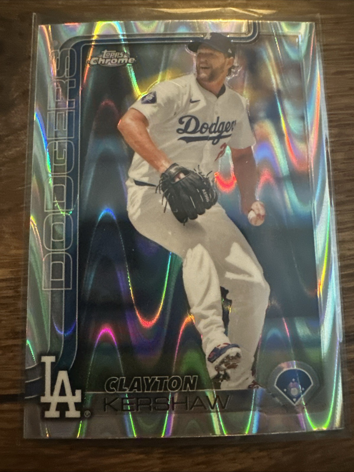 2025 Topps Chrome - Clayton Kershaw #88 RayWave Refractor