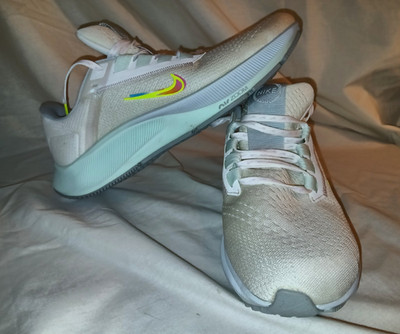 Nike Air Zoom DH5071-111 Womans White Gray Mesh Running Sneakers Low Top