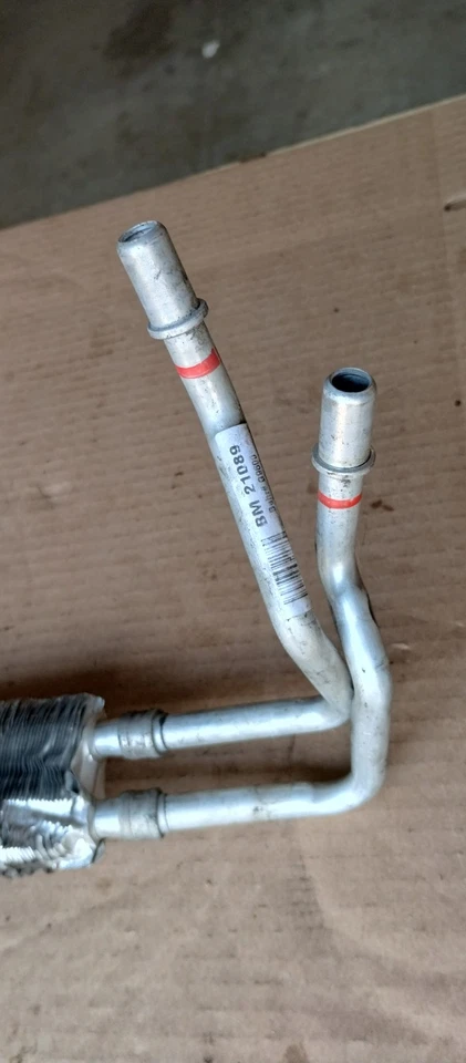 BMW E70 X5 4.8i Power Steering Oil Cooler Pipe Line Radiator 7601738 07-10 OEM - Image 2 of 4