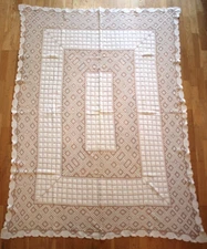 Filet Lace Table Cloth 72"x52" Ivory, Excellent Condition Vintage