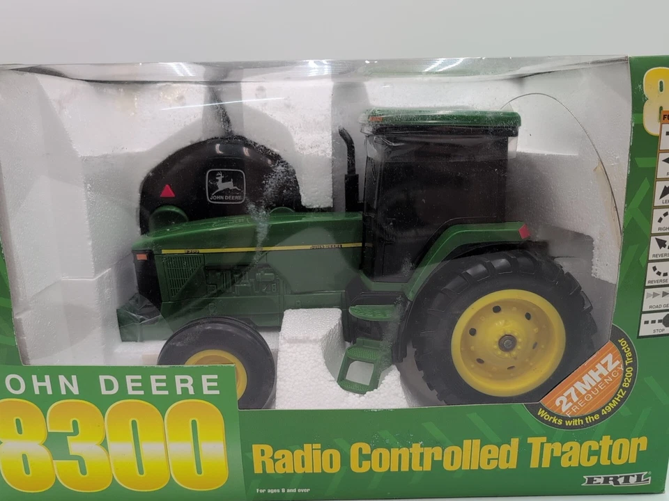 1/16 Ertl Farm Toy John Deere 8300 Radio Remote Control R/C  - Image 2 of 4