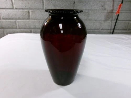 Vintage Royal Ruby Red Glass Scalloped Rim Large 9" Anchor Hocking Vase