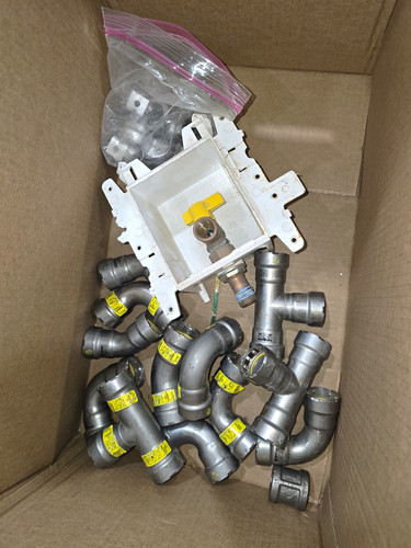 Galvanized Steel  Elbow Pipe Fitting, 3/4 in Male/Female / Gas Fittings.