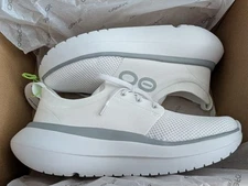 Women's  Oofos OOmy Stride Shoe White  Size 8.5