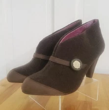Poetic License Open For Business Shoes  Booties Size 9M