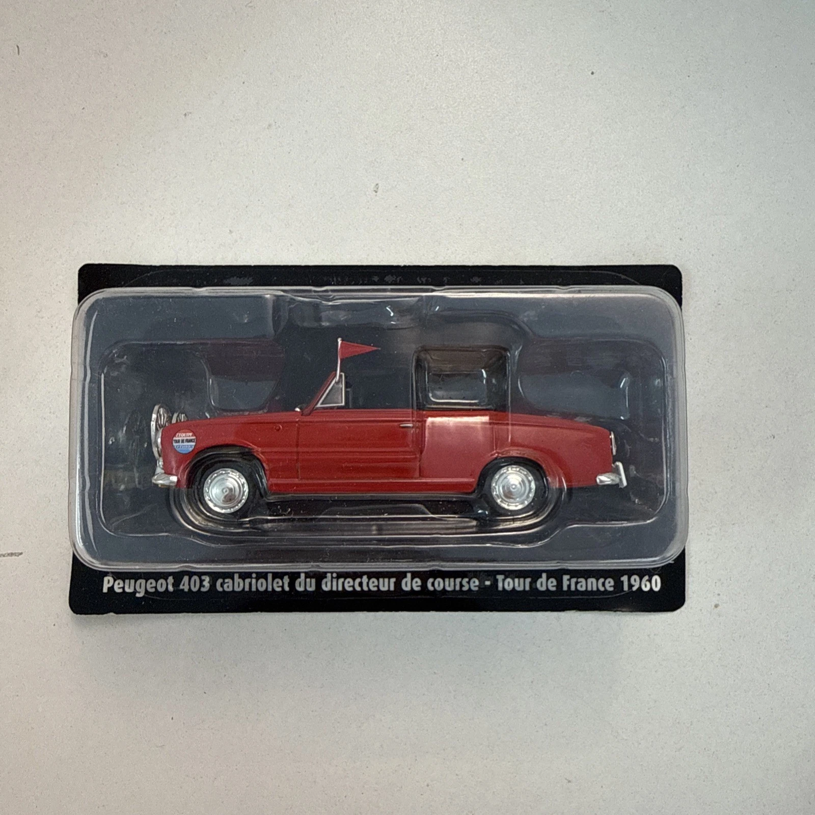 Voiture Miniature Peugeot 403 Cabriolet Directeur De Course TDF 1960 Éch 1/43