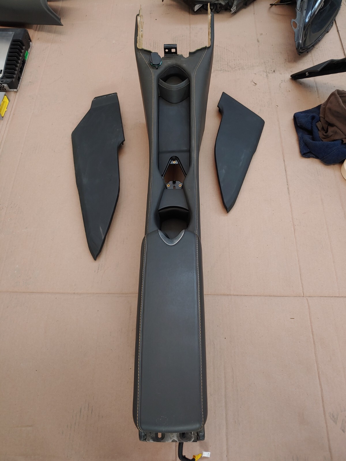 2019 17 18 20 McLaren 720S 720 Alcantara / Leather Center Console