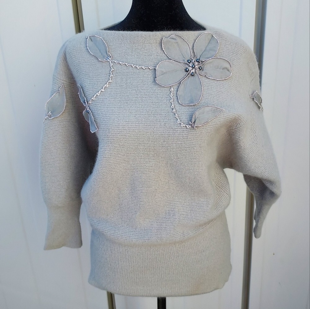 C.prer-a-porte Paris Sweater Size 8