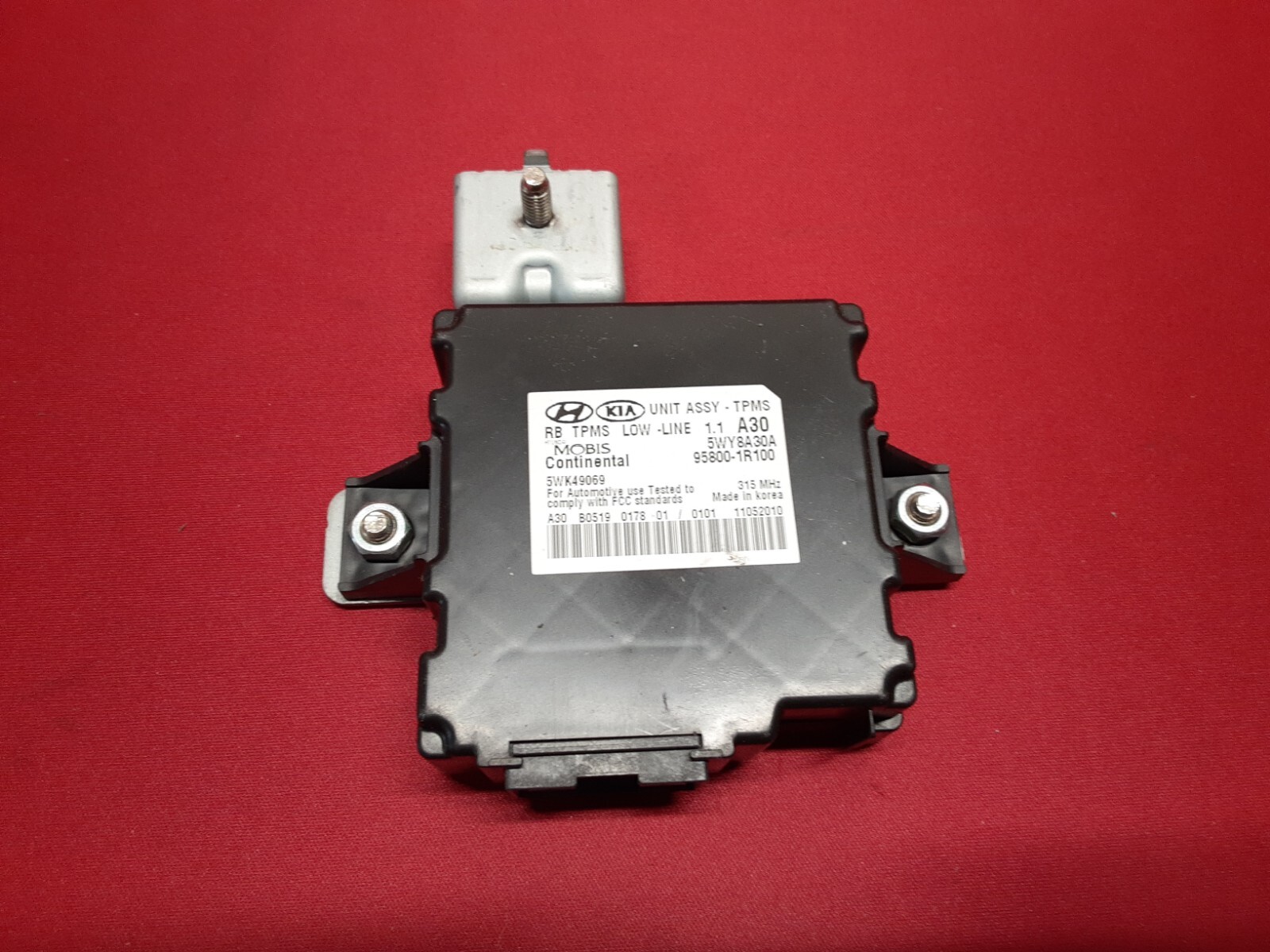 2012 - 2014 Hyundai Accent TPMS Tire Pressure Control Module Unit  95800-1R100