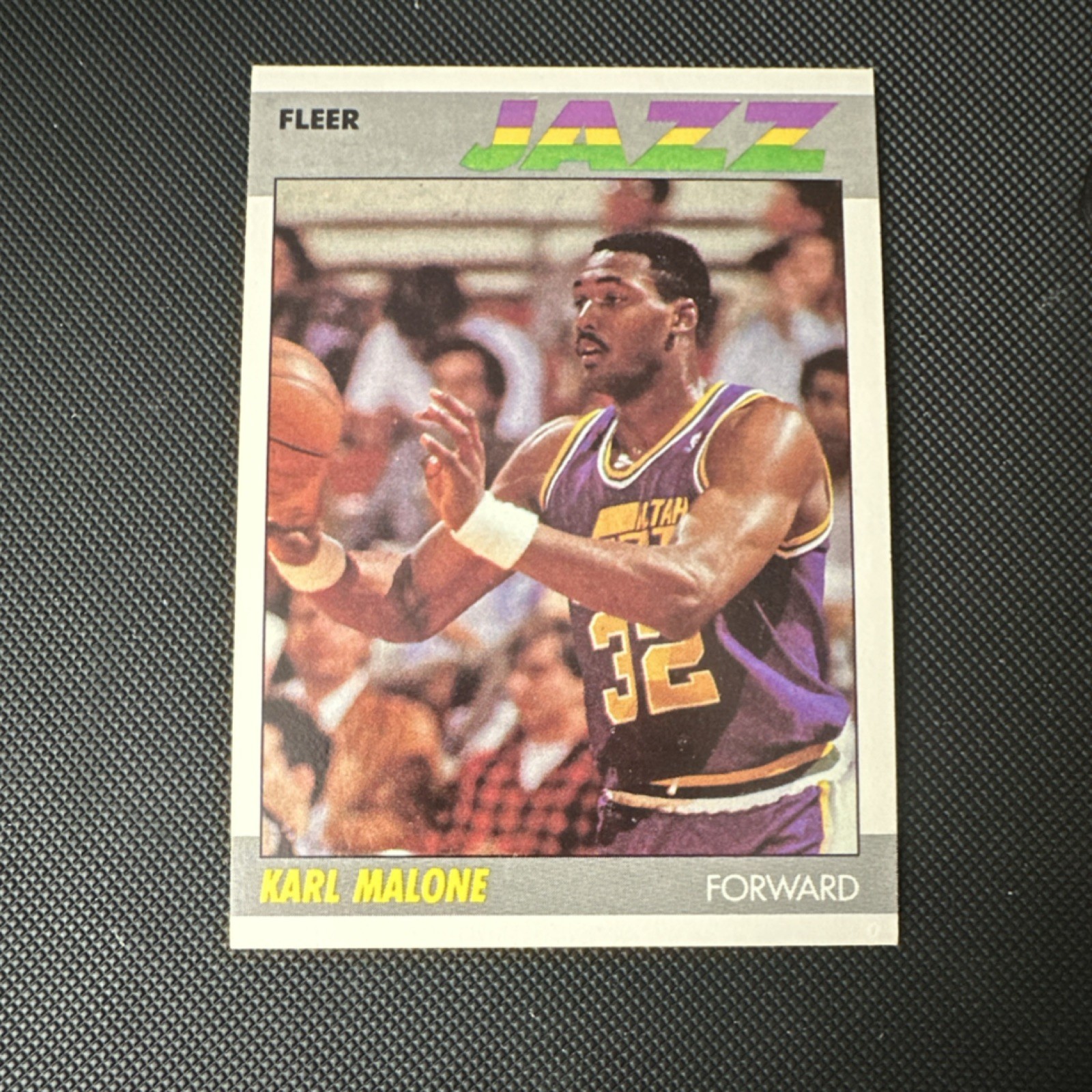 Fleer 1987-88 Karl Malone Base Set #68 Utah Jazz NBA Basketball Card