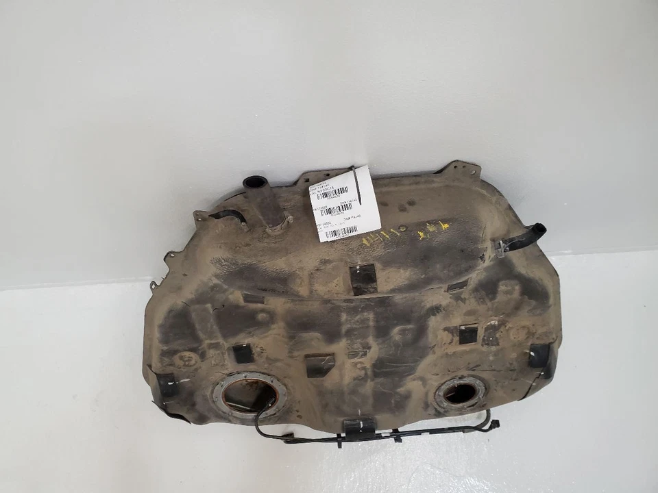 2015 - 2019 SUBARU  LEGACY Fuel Tank 18 Gallon Tank  - Image 2 of 4