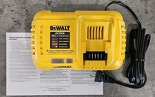 NEW DeWALT DCB118 20V/60V Volt MAX Lithium-Io...