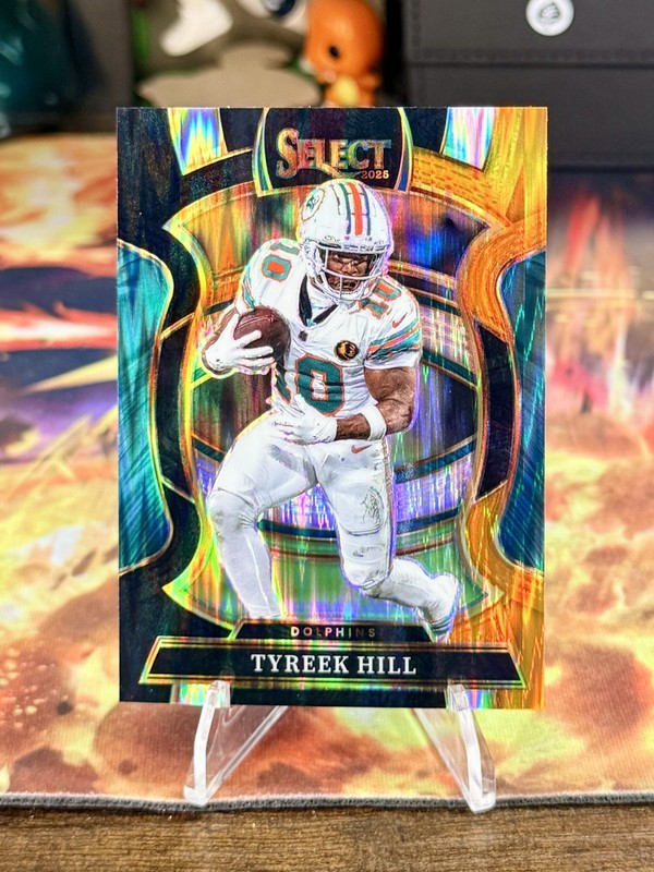 2025 Panini Select - Concourse Tyreek Hill #83 Black & Orange Shock Prizm