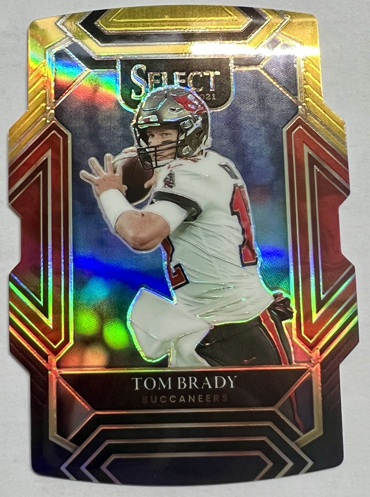 2021 Panini Select TOM BRADY Club Level Die-Cut Black/Gold Prizm #201 Buccaneers