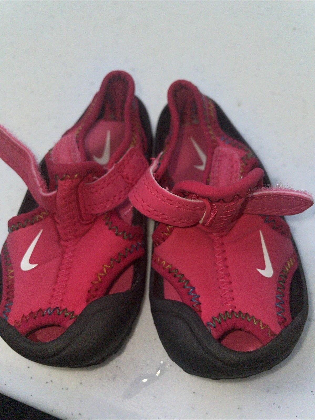 Scarpe Nike Sunray Protect Water bambino bambina taglia 4C rosa nero sandali chiusi