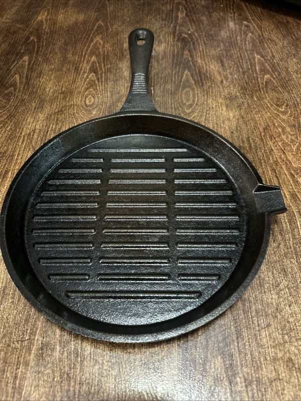 Vintage Cast Iron Skillet Griddle Grill Fryer Pan 9 Inch Cookware Kitchen