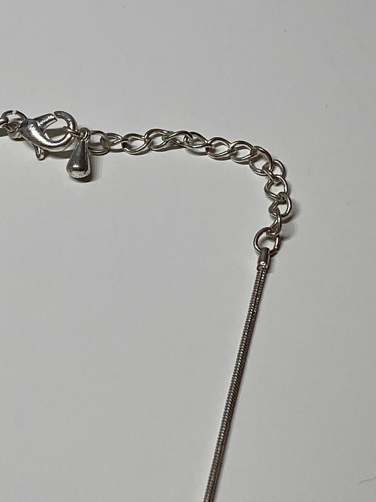 Collier Ancien Vintage Années 20 - Strass En Cristal Sur Chaîne Argentée - Longueur 42 Cm