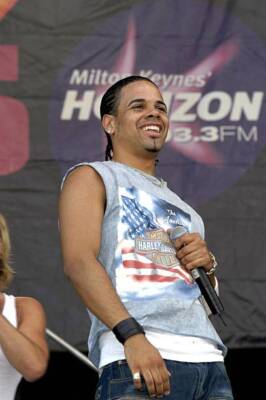 Summer Xs Pop Festival 2003 Triple 8 Old Singer Music Photo 4