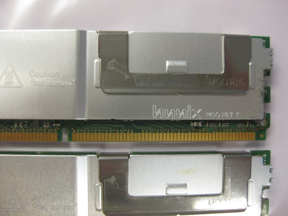 2x Hynix 2GB total of: 4GB HYMP125F72CP8D3 2Rx8 PC2-5300F Server Memory - Image 4 of 4