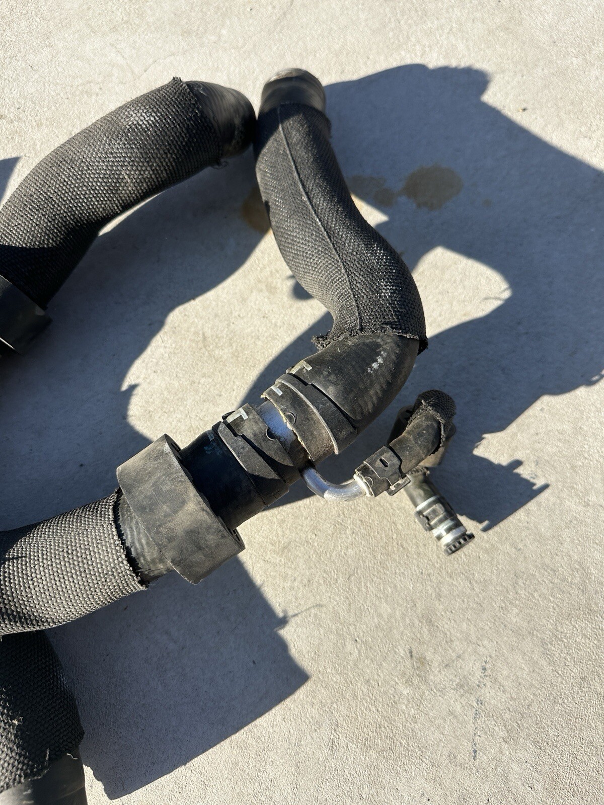2018 AUDI R8 5.2L V10 FRONT Left RADIATOR COOLANT HOSE 4S0121055C 4S0 121 055 C