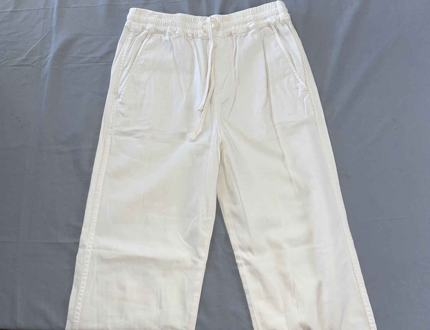 Faherty Pull On Essential Drawstring Pants in Whi… - image 5