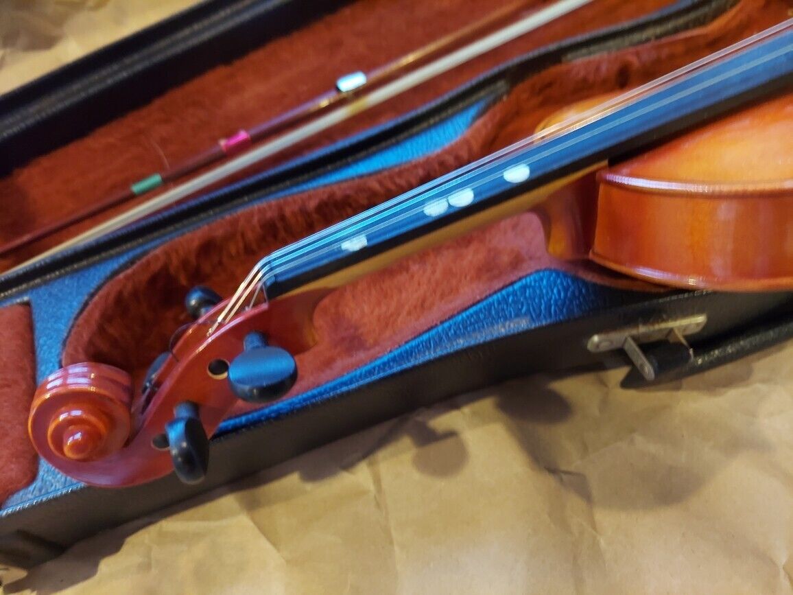 Suzuki No.220 1/4 Violin, Japan 1982, Very Good Cond Suzuki No.220 1/4 Violin, Japan 1982, Very Good Cond