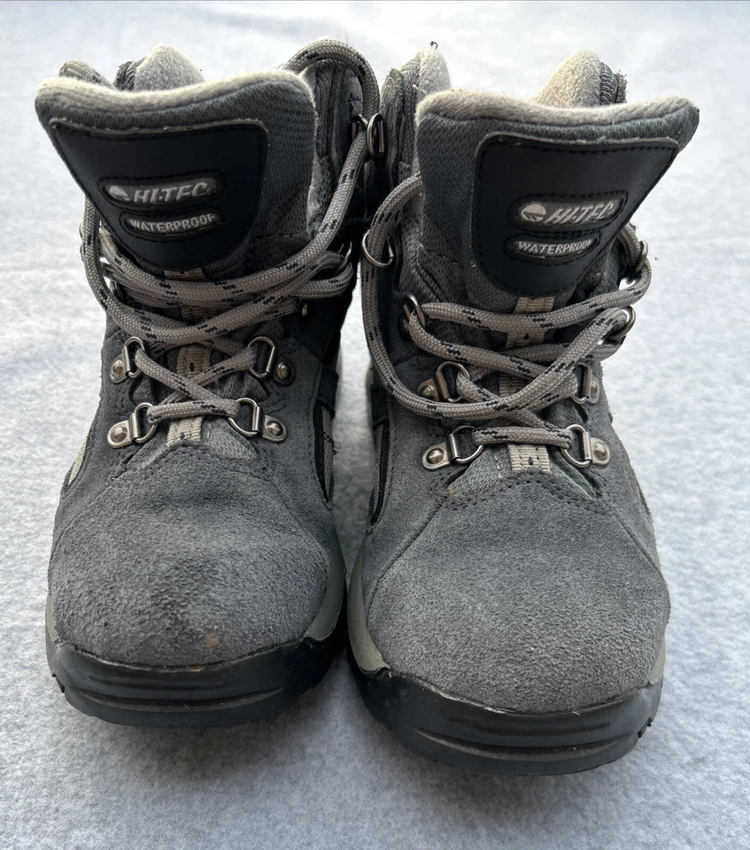 Hi-TEC Waterproof Brown Hiking Lace Up Boots Kids Junior Size 4, Suede. - Image 3 of 4