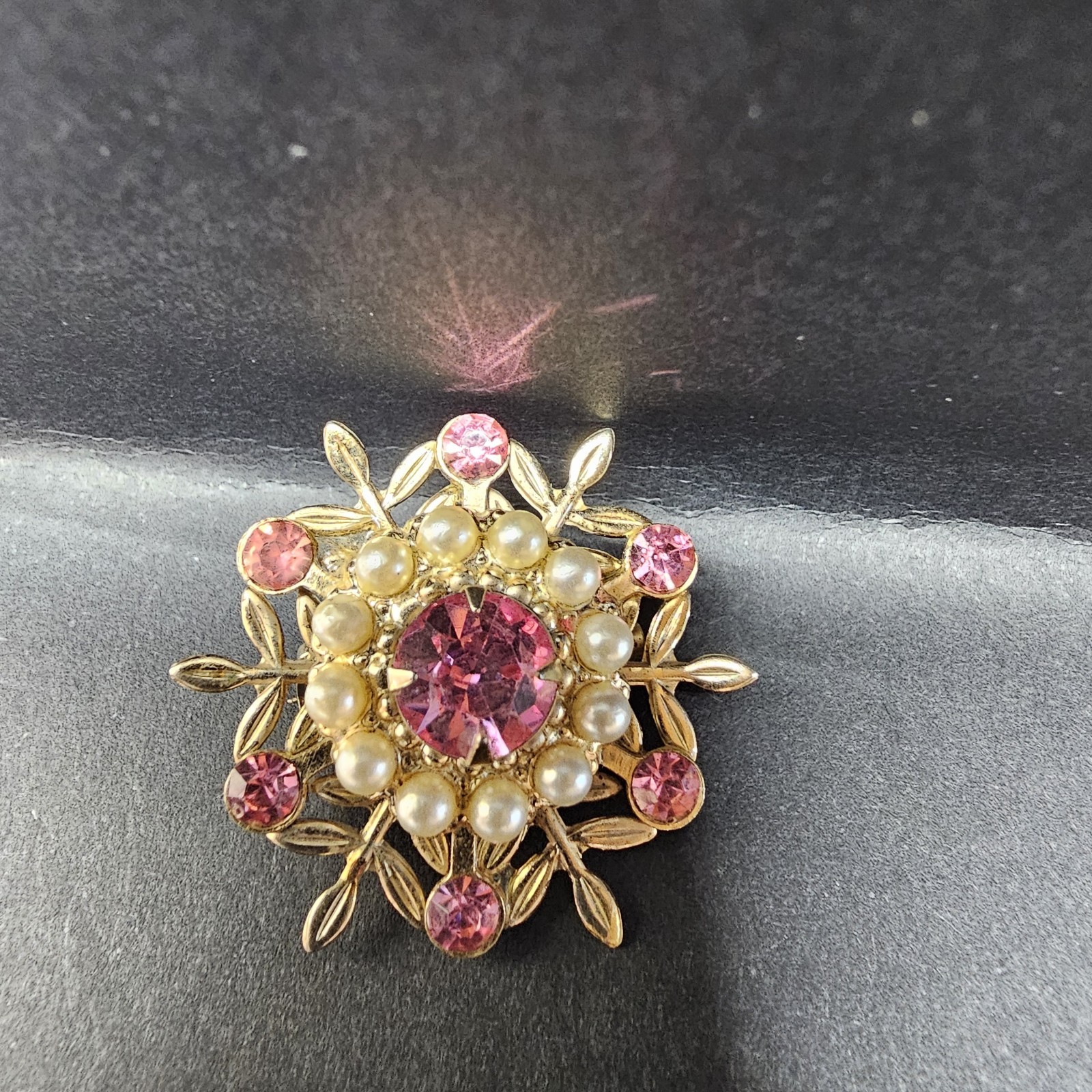 Vintage Gold Tone Brooch Pin with Pink Rhinestones and Faux Pearl