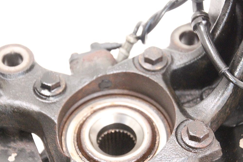 LAND ROVER RANGE ROVER SPORT L320 RUB500330 3.6 ABS Front Left Knuckle