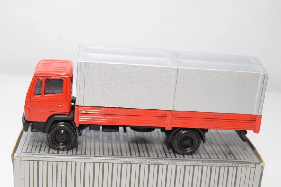 B71 1:50 CONRAD 3032 MERCEDES-BENZ TRUCK FLATBED CAR RED NMIB - Image 3 of 4