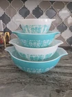Vintage Pyrex Amish Turquoise Butterprint Cinderella Nesting Mixing Bowls Set 4