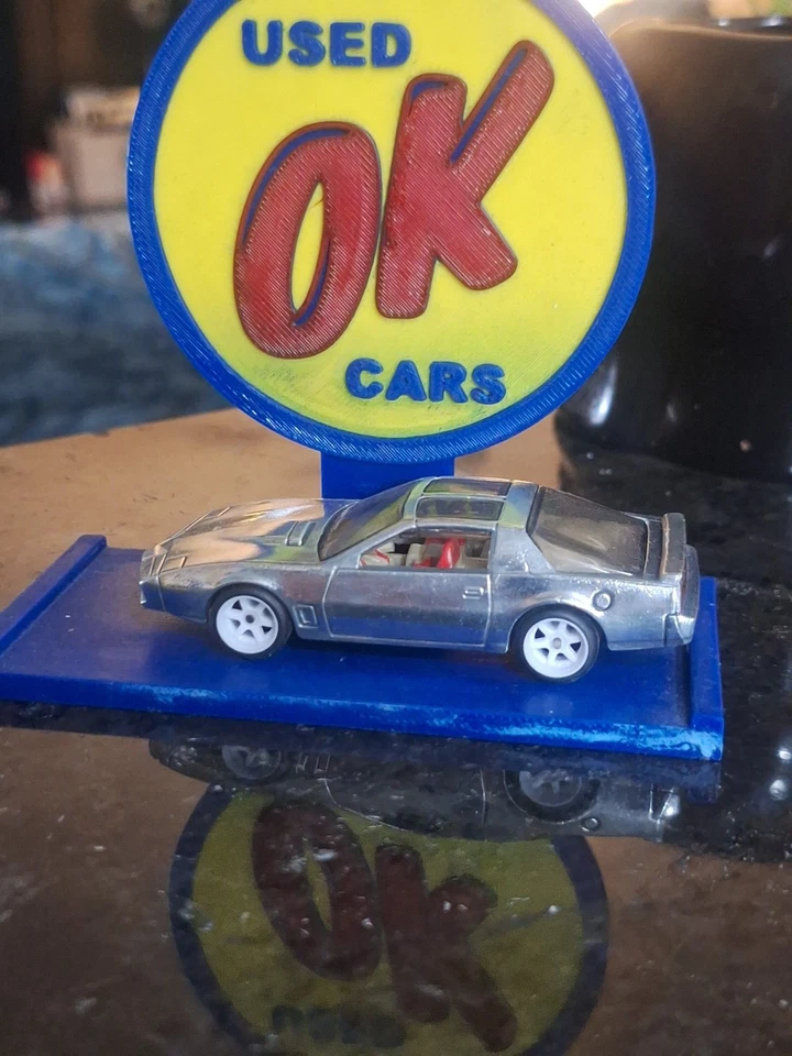 Hotwheels Custom KITT ruedas intercambiadas y sueltas Foto 3 de 4