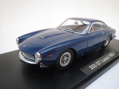 kk-Scale  Ferrari 250 GT Lusso  (blau) 1:18 VP !
