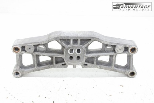 2011-2023 CHRYSLER 300 TRANSMISSION GEARBOX CROSSMEMBER CARRIER MOUNT OEM