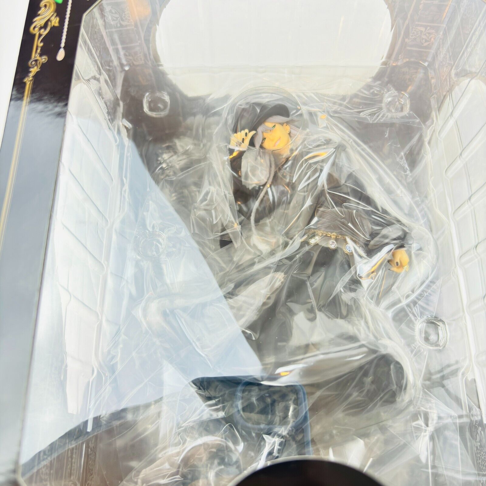Foto 10 di 24