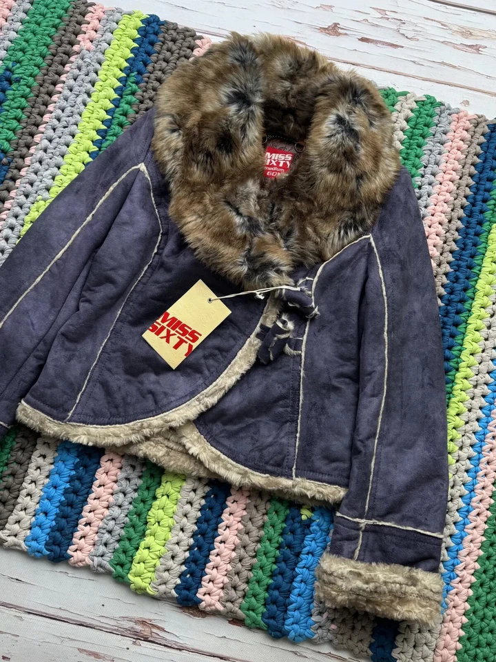 Miss Sixty Vintage Cropped Faux Sheepskin Jacket Women’s Size M - Image 3 of 4