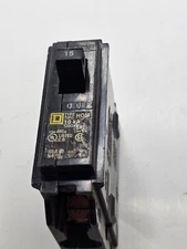 Square D HOM 10KA 120/240V 50/60 Hz Single Pole 15 Amp Circuit Breaker N-6020