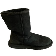 UGG Australia Classic Short Black 5825 BOOTS Womens 6 for UGG Australia Classic Short Black 5825 BOOTS Womens 6 for
