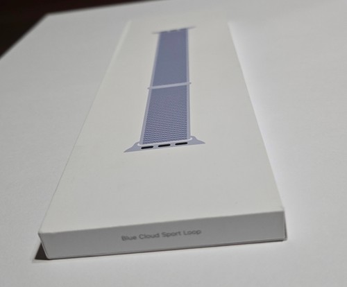 NEW Original Blue Cloud Apple Watch Sport Loop Band 46mm MXL53AM/A - SEALED - Zdjęcie 3 z 10
